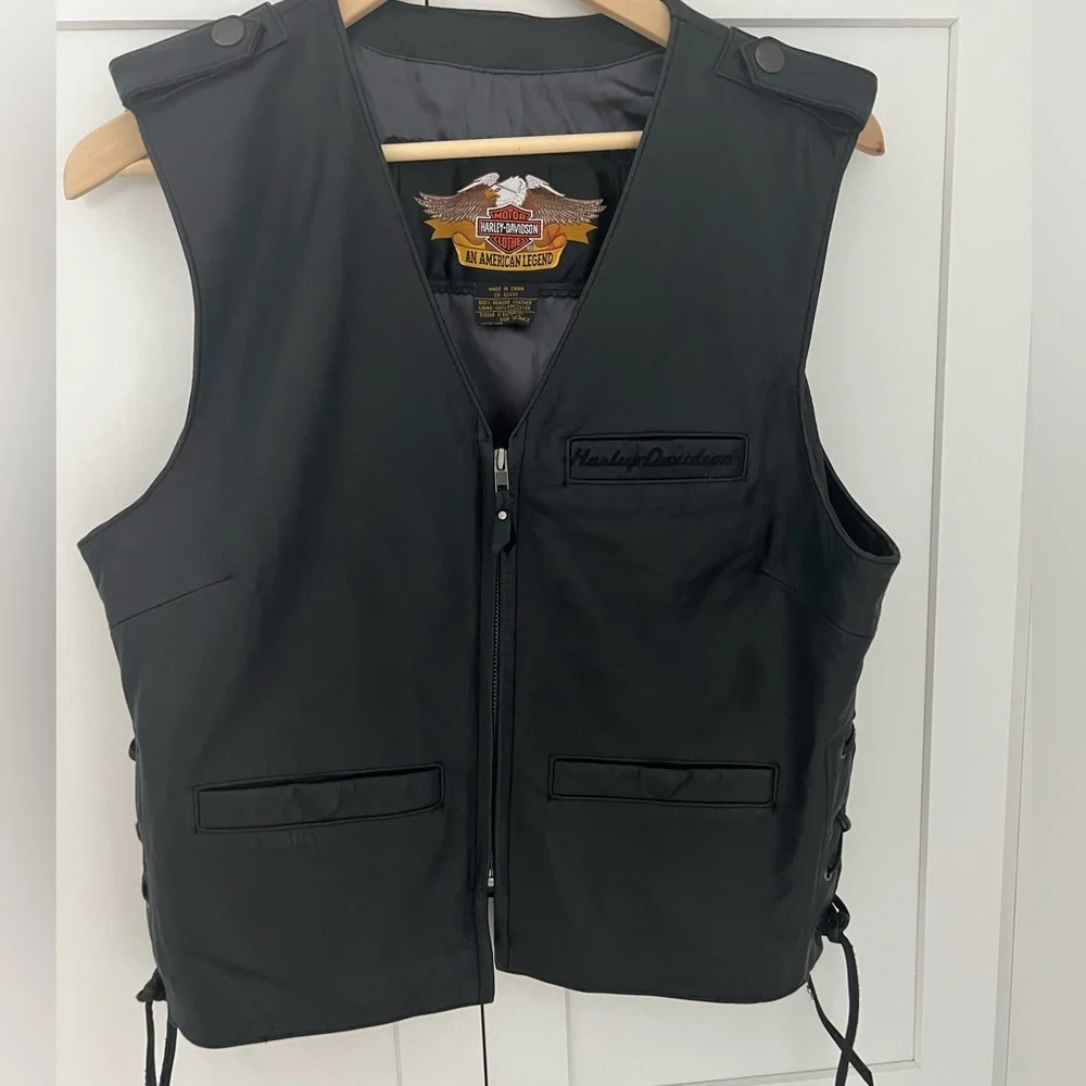 Harley Davidson Motor Clothes 100% Genuine Leather black zip front vest Size L